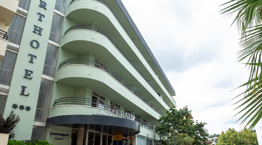 Esmeraldas Hotel Facade